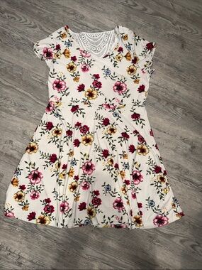 White Floral V-Neck Skater Dress with Crochet Back